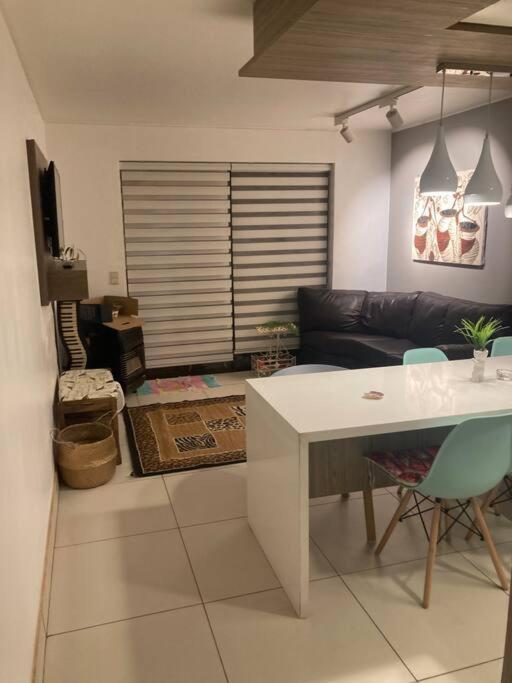 Hermosa Casa Renaca Con Vista Al Mar Casa de férias *